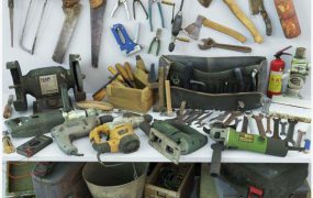锯子钳子斧头工具3D模型下载 CGTrader – Collection old tools PBR-Scans